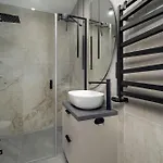 Unique With Air Conditioning In By Renters 아파트 *