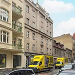 Unique With Air Conditioning In By Renters 아파트 *