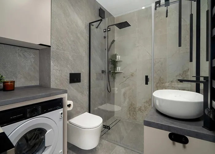 Unique With Air Conditioning In By Renters * Познань